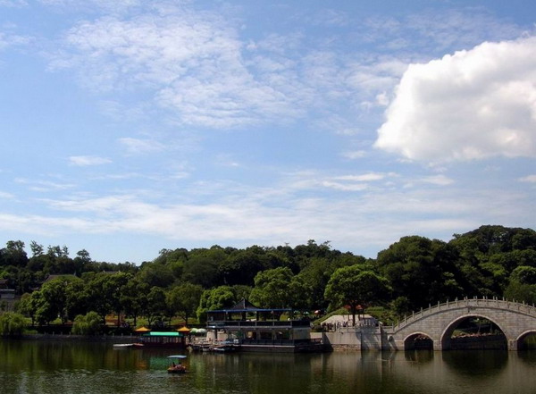 君山島