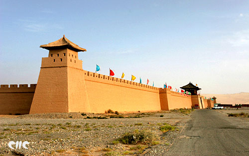 敦煌旅游景點(diǎn)介紹_敦煌旅游必去景點(diǎn)