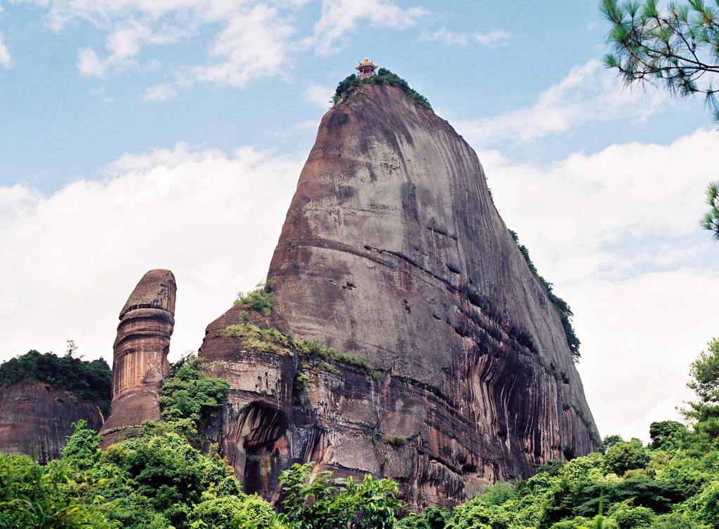 韶關(guān)丹霞山