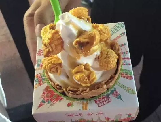 波比艾斯華夫甜筒