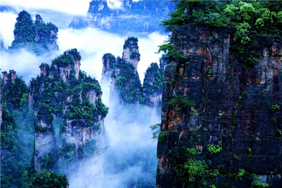 張家界武陵源早夏雨后云海飄渺奇美無比