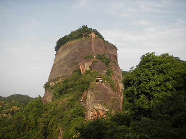 從長沙到韶關丹霞山、南華寺、曹溪溫泉高鐵三日游