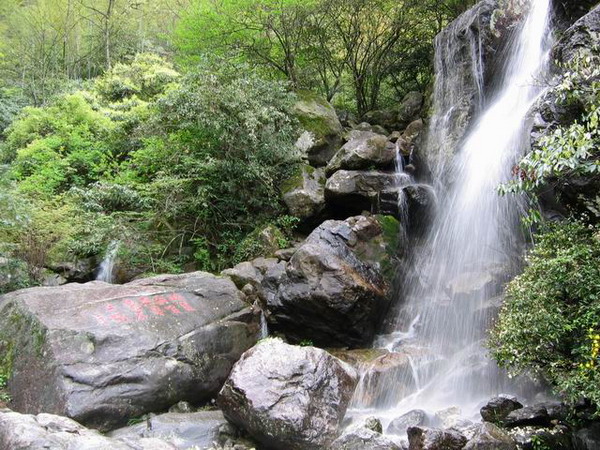 【特價】長沙到江西明月山+溫湯古鎮古井泡腳二