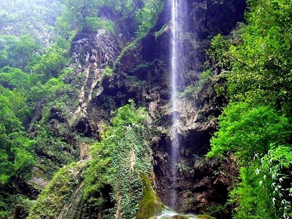 長沙到武隆天生三橋-仙女山-黑山谷雙飛4日游旅