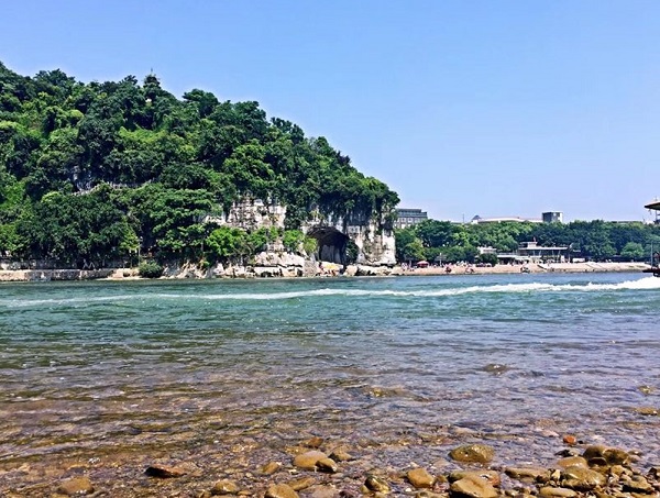 象鼻山旅游必去景點(diǎn)有哪些_桂林象鼻山好玩的地方
