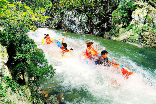 <a href=http://www.917925.com/daweishanpiaoliu/>大圍山峽谷漂流</a>