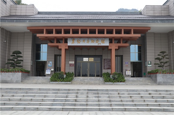 懷化粟裕紀念館每天參觀開放的時間,怎么坐車？要不要預約